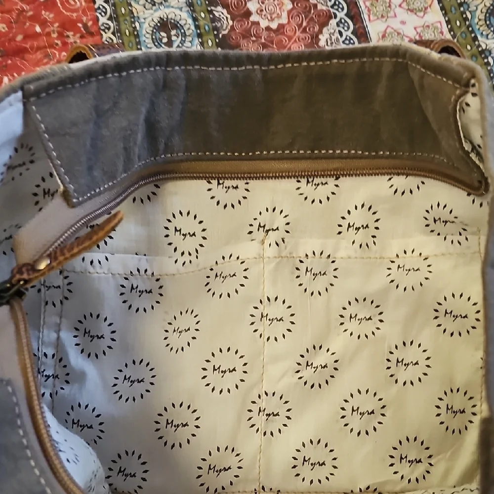 Myra Floral Canvas Tote Bag - Picture 4 of 11